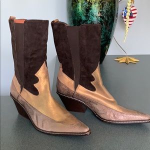 Donald J Pliner Suede Boots